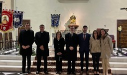 2022_04_02_D. Rodrigo Ferre Bodí amb la familia i D. Melchor i D. Félix Perona