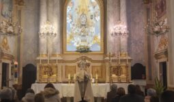 Oración comunitaria ante el Santísimo Sacramento