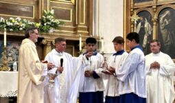 Santa Misa de acción de gracias por Don Román